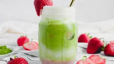 Strawberry Matcha Smoothie